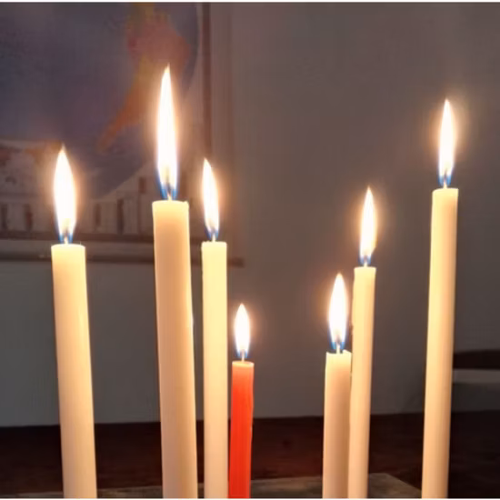 Atacado Velas Brancas África Cera Bougies 18g Velas Stick Pilar Velas Decorativas Domésticas